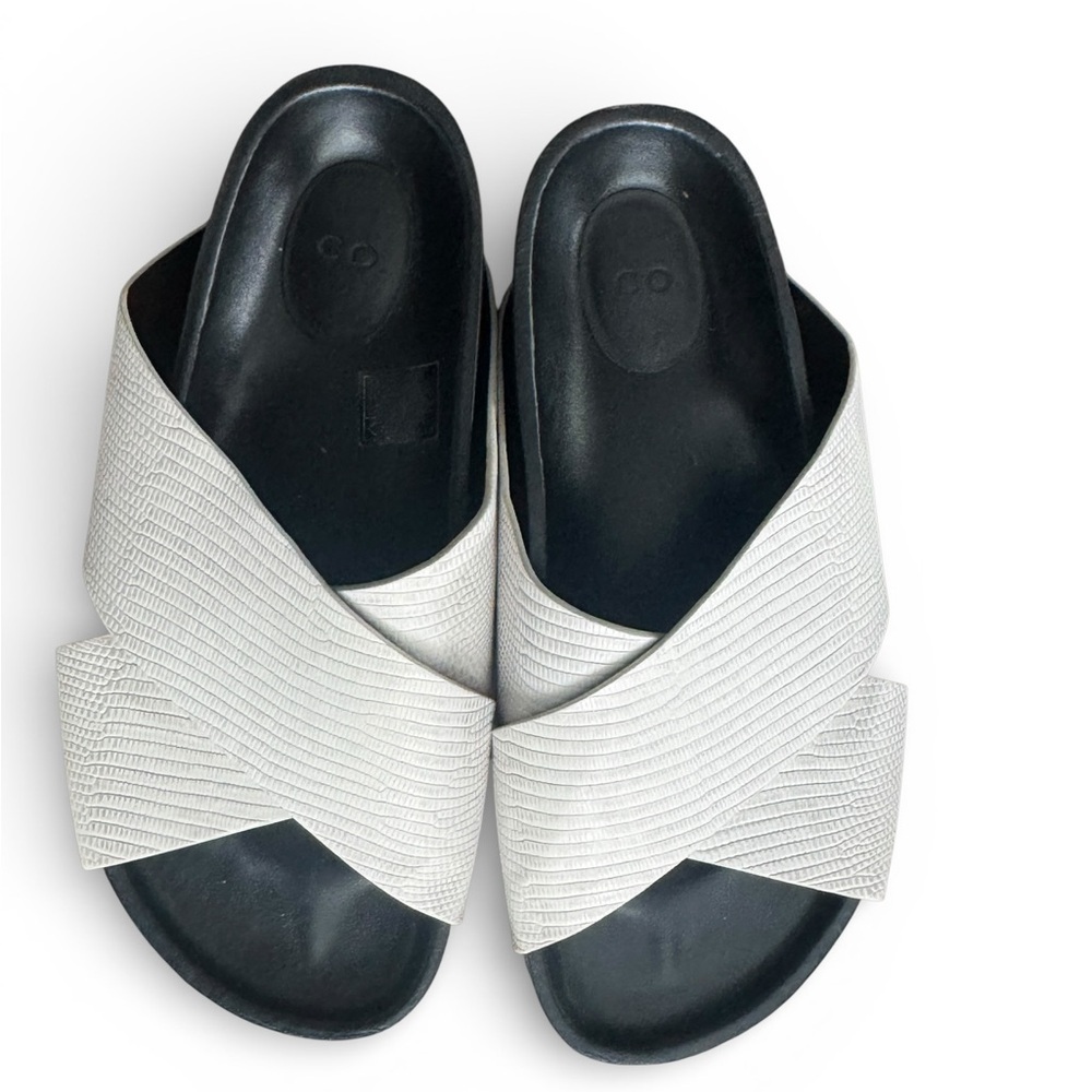 CO White Leather Cross Strap Slides Made in Italy Size 37.5 7-7.5 US - Picture 2 of 6